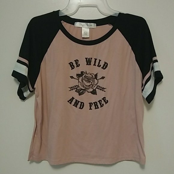 Sporty Cropped Tee "be wild & free" - Picture 1 of 4
